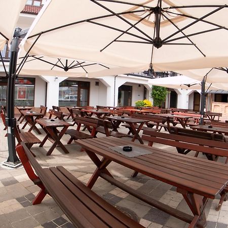 Hotel Slunecni Dvur Brno Exterior photo