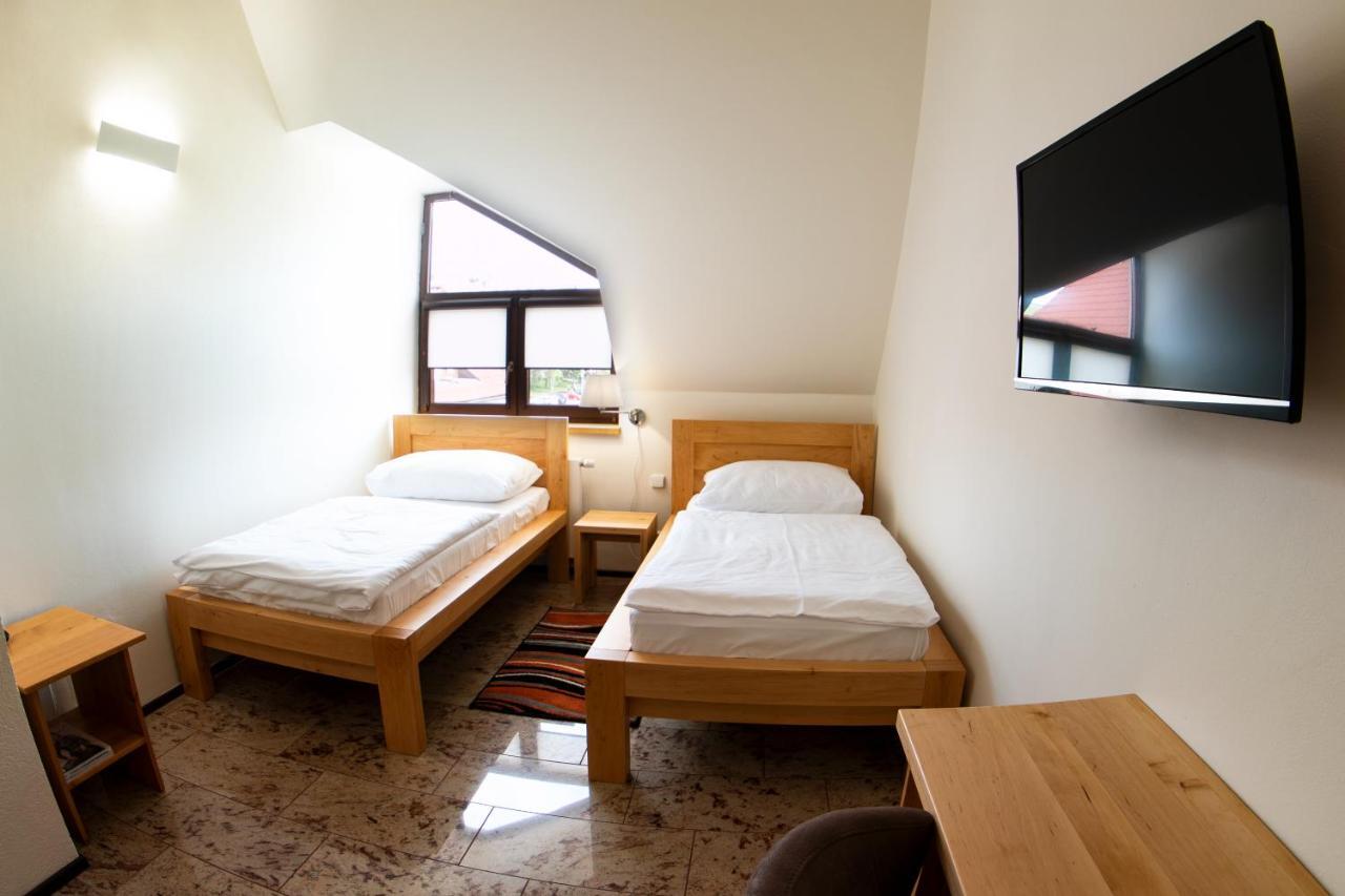 Hotel Slunecni Dvur Brno Exterior photo